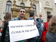 Kvůli návrhům Jiřího Čunka a jeho postupu ve Vsetíně se už odehrála romská demonstrace před úřadem vlády.