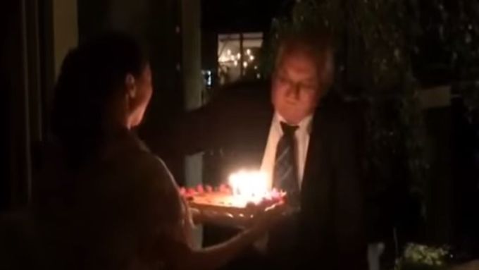 Miloš Zeman slaví narozeniny v ruské restauraci v NYC.
