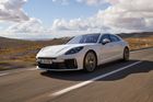 Automobilový převrat. Značka Porsche se stává chudým příbuzným zářící Škody