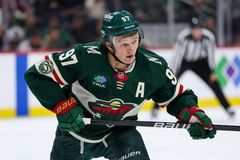 Pastrňák je teď za hubičku, píší v zámoří. Nevídaná gáže pro Rusa rozbouřila NHL