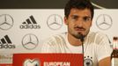 Mats Hummels na TK před zápasem s českým týmem v kvalifikaci na MS 2018