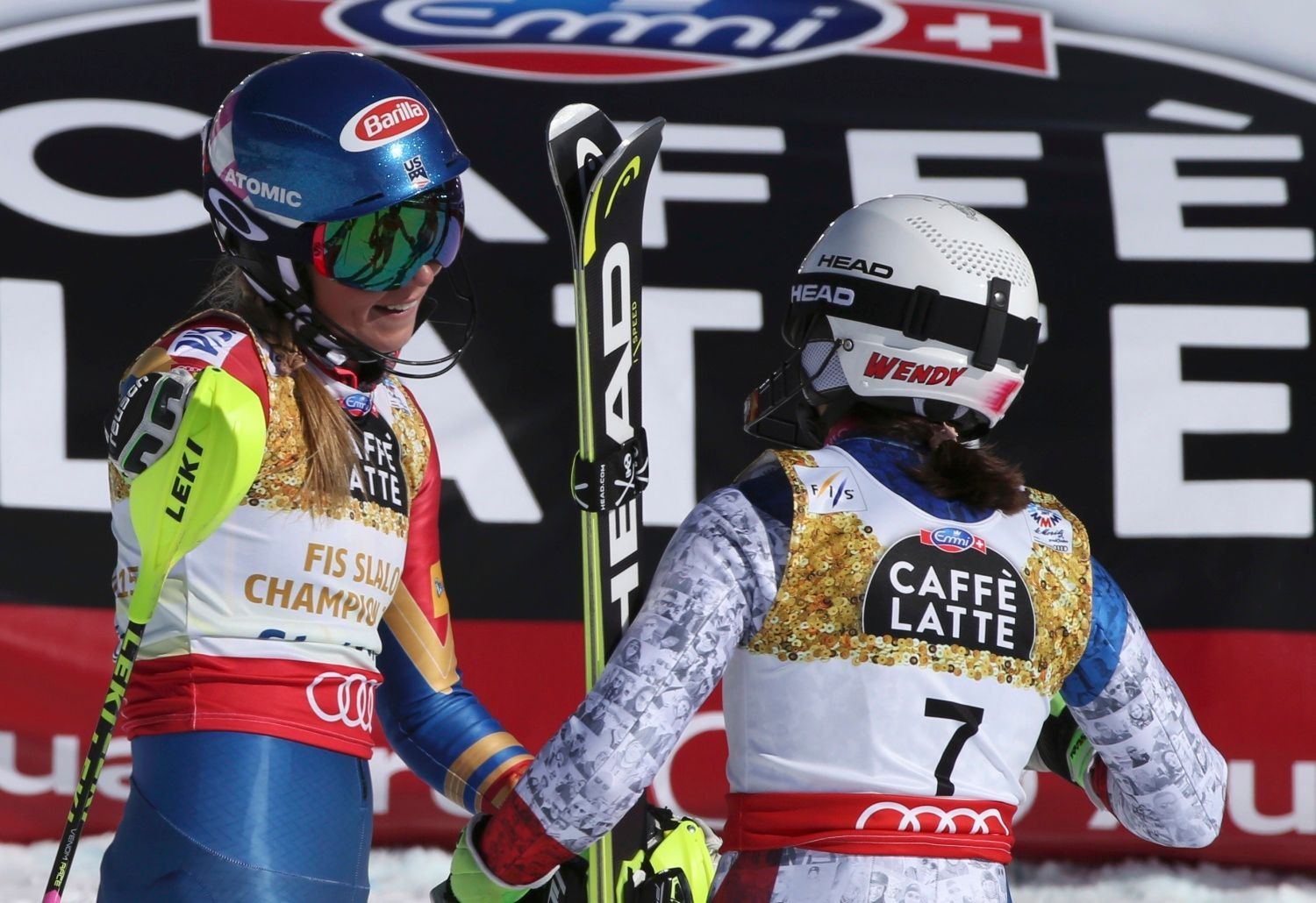MS 2017, slalom Ž:  Mikaela Shiffrinová a Wendy Holdenerová