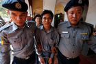 Barma propustila dva novináře agentury Reuters, prezident vyhlásil amnestii