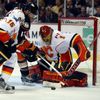 NHL, Calgary Flames  - Anaheim Ducks: Jonas Hiller (1),  Ladislav Šmíd (15) - Ryan Kesler (17)