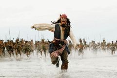 Depp se vrátí k Pirátům z Karibiku a Disney se rozjede