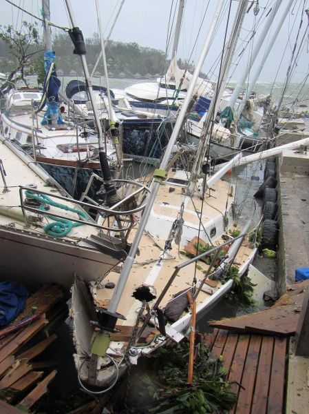 Tropická bouře Pam zasáhla souostroví Vanuatu