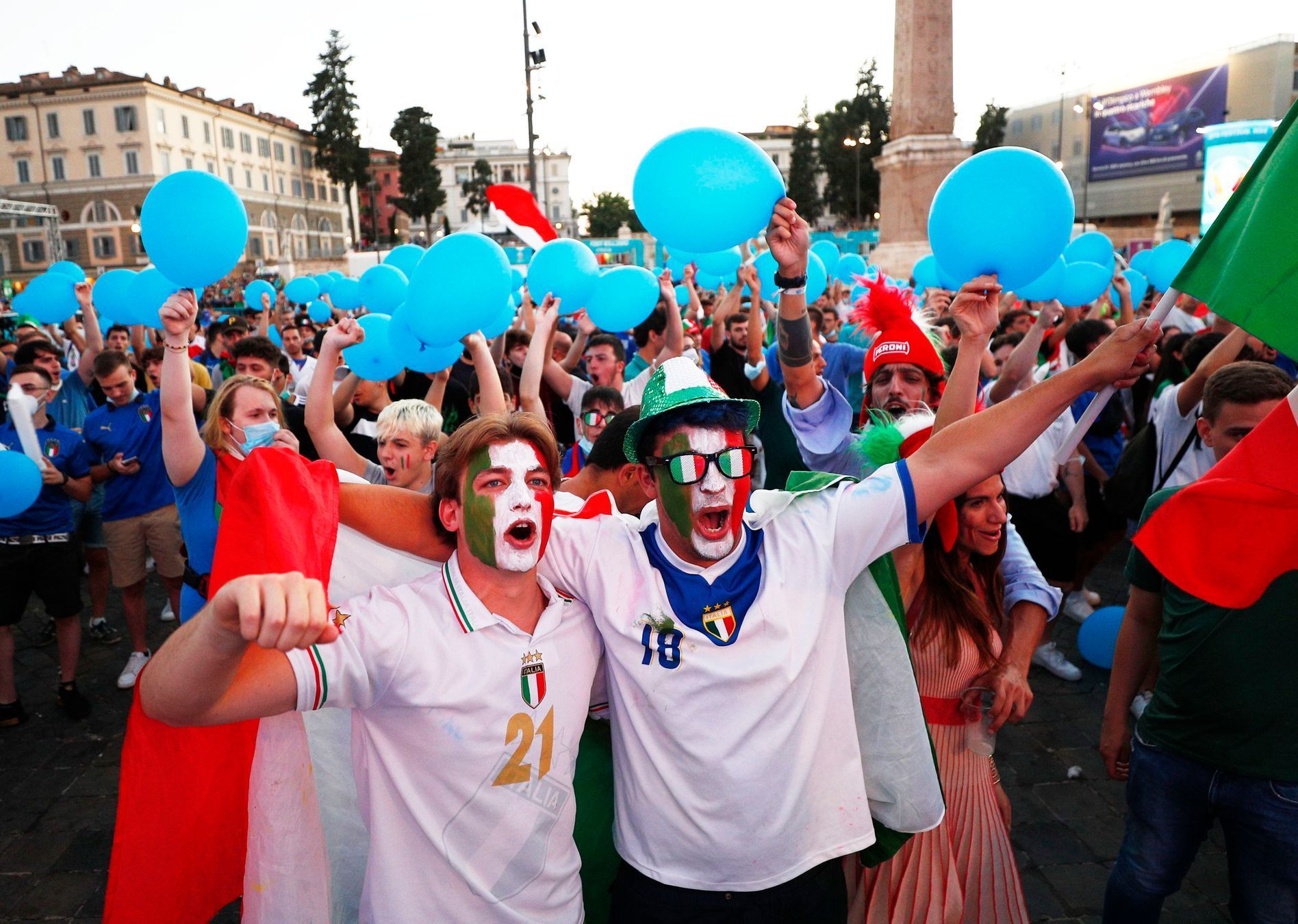Belgie - Itálie, čtvrtfinále Euro 2020, fanoušek