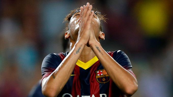 Neymar se v dresu Barcelony neprosadil ani na druhý pokus, svému bývalému týmu Santos gól dát nedokázal.