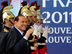 Na summitu G20 dostal Berlusconi nůž na krk: musí zajistit urychlené schválení reforem.