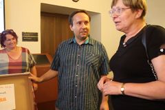 Poslanci nestihli projednat kariérní řád pro učitele, nesouhlasí s ním přes 21 tisíc pedagogů
