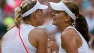 Polská tenistka Agnieszka Radwaňská v semifinálovém utkání Wimbledonu porazila Němku Angelique Kerberovou ve dvou setech 6:3 a 6:4.