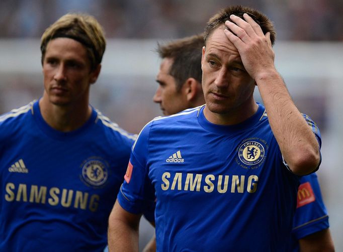 Fotbalista John Terry v utkání anglického superpoháru Community Shield 2012 mezi Manchesterem City a Chelsea.