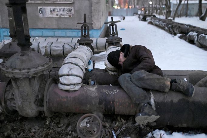 Život bezdomovců v třeskutých mrazech na Sibiři v Rusku.  19. 2. 2020