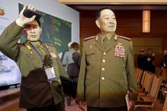 Kim Čong-un popravil ministra obrany, usnul na přehlídce