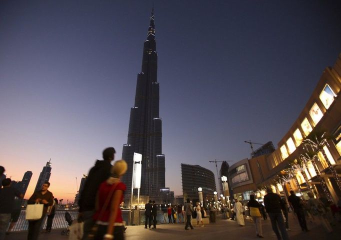 Nejvyšší stavba světa, mrakodrap Burj Dubai, se otevírá v pondělí 4. ledna 2010.