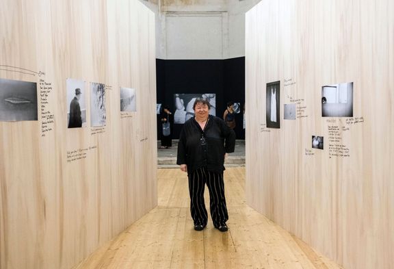 Libuše Jarcovjáková na výstavě svých snímků v Arles, 2019.