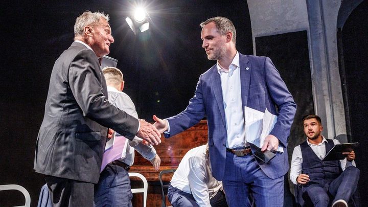 Boj o Prahu vrcholí. Nepřátelé z ODS a Pirátů připouštějí, že by mohli vládnout spolu; Zdroj foto: Petr Topič / MFDNES + LN / Profimedia