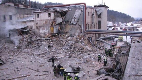 Obrazem: Z továrny v Rudníku zbyly po výbuchu jen trosky