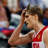 Smutný ruský basketbalista (Kirilenko)