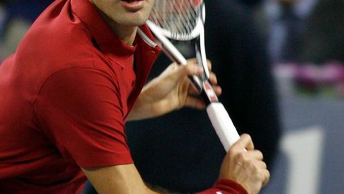 Roger Federer ve finále Turnaje mistrů hladce porazil Davida Ferrera.