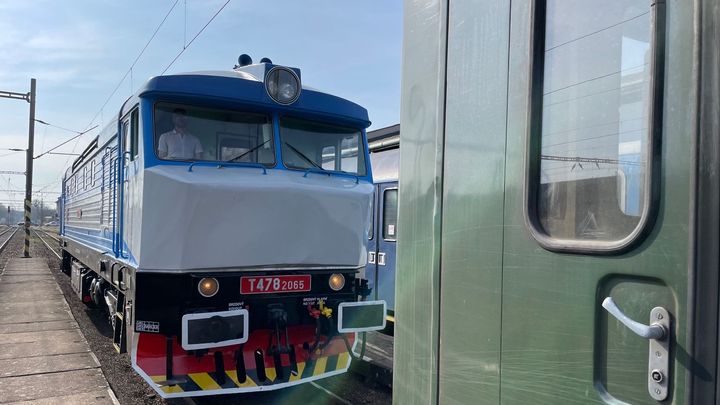 Tenhle vlak není pro chudé. Výletní jízdy masivně zdražují, na vině je systém ETCS