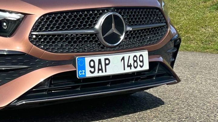 Pražské registrační značky se změní, kombinace došly. Písmeno nahradí číslici