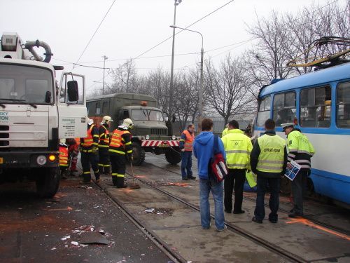 V Ostravě narazila Tatra do tramvaje
