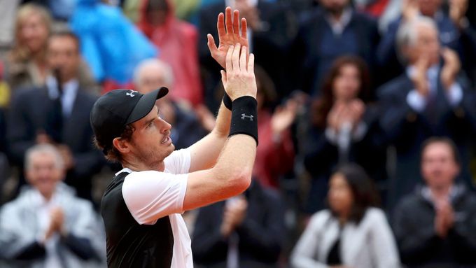 Andy Murray slaví vítězství na turnaji v Římě