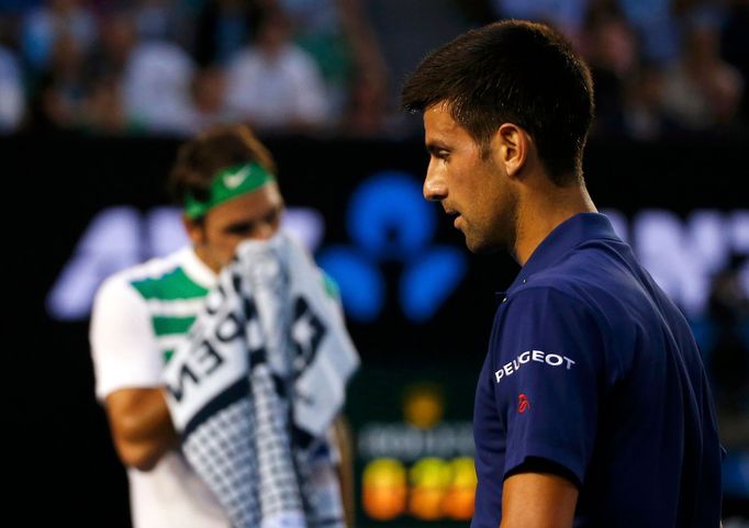 Roger Federer a Novak Djokovič v semifinále Australian Open 2016