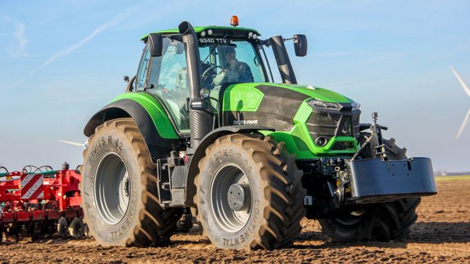 Německý Deutz-Fahr v Česku loni prodal 138 traktorů.