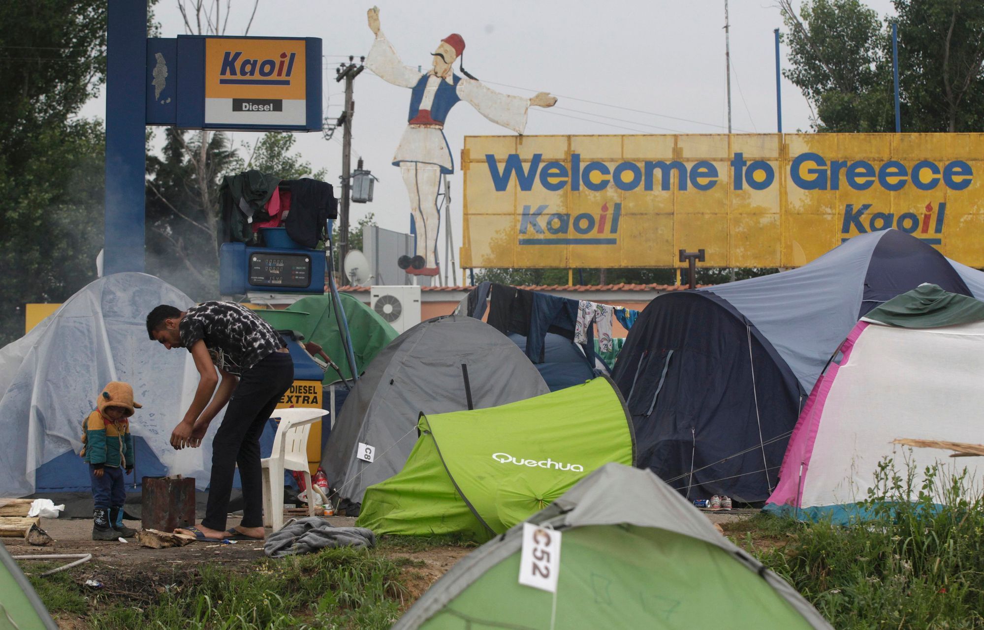 Vyklízení uprchlického tábora v Idomeni