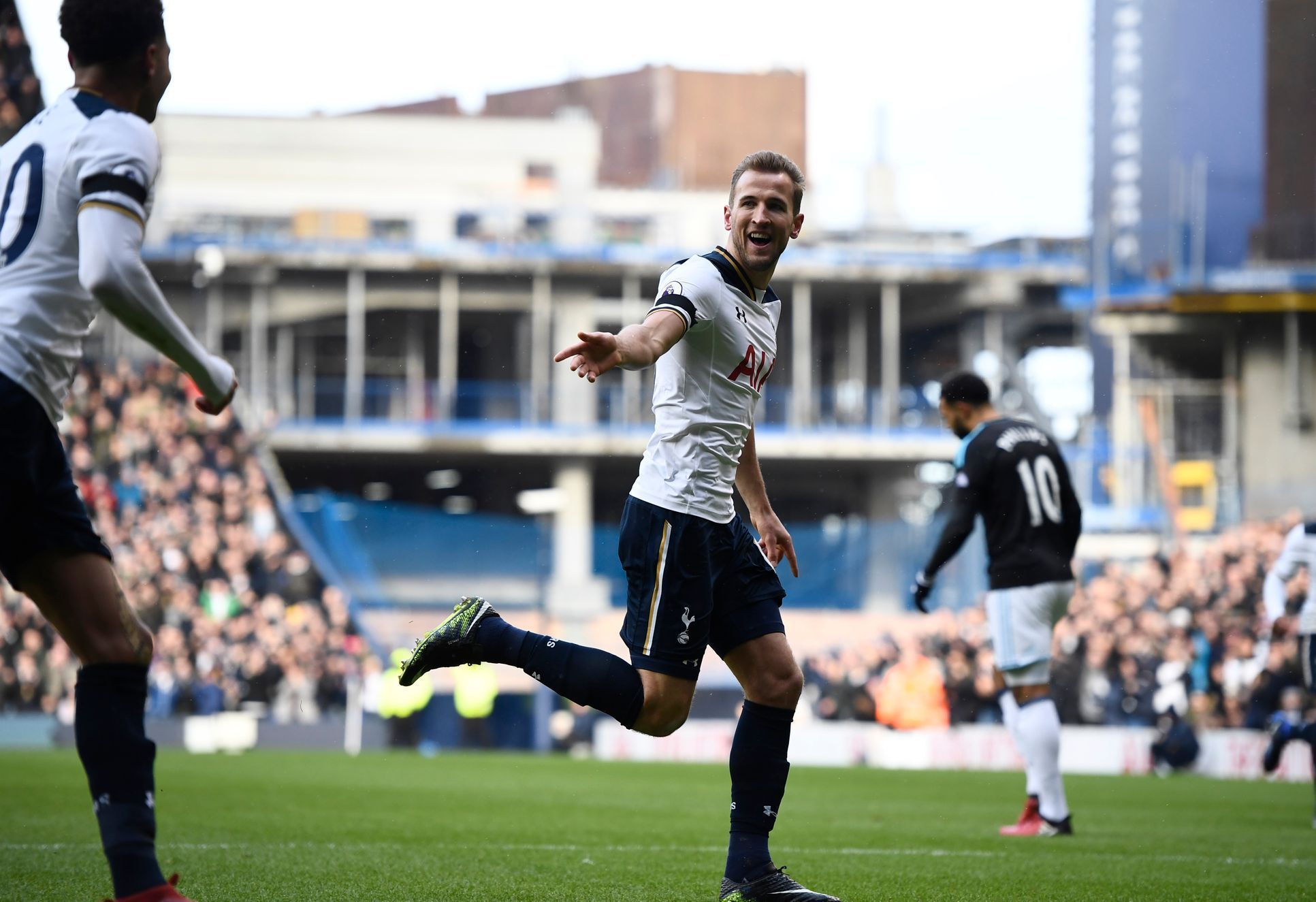 Harry Kane slaví branku Tottenhamu