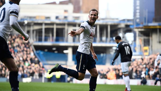 Harry Kane slaví branku Tottenhamu