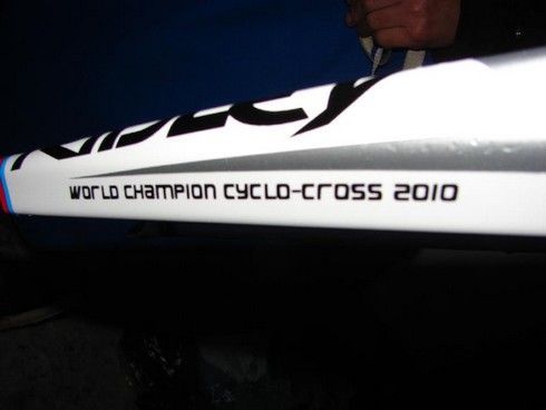 Zdeněk Štybar slaví