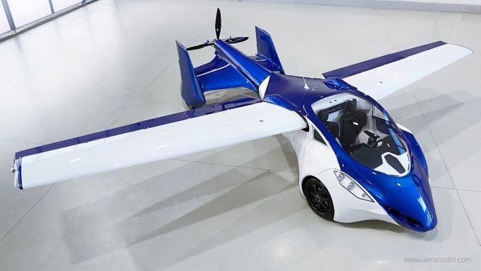 Prototyp létajícího automobilu vyrobili na Slovensku