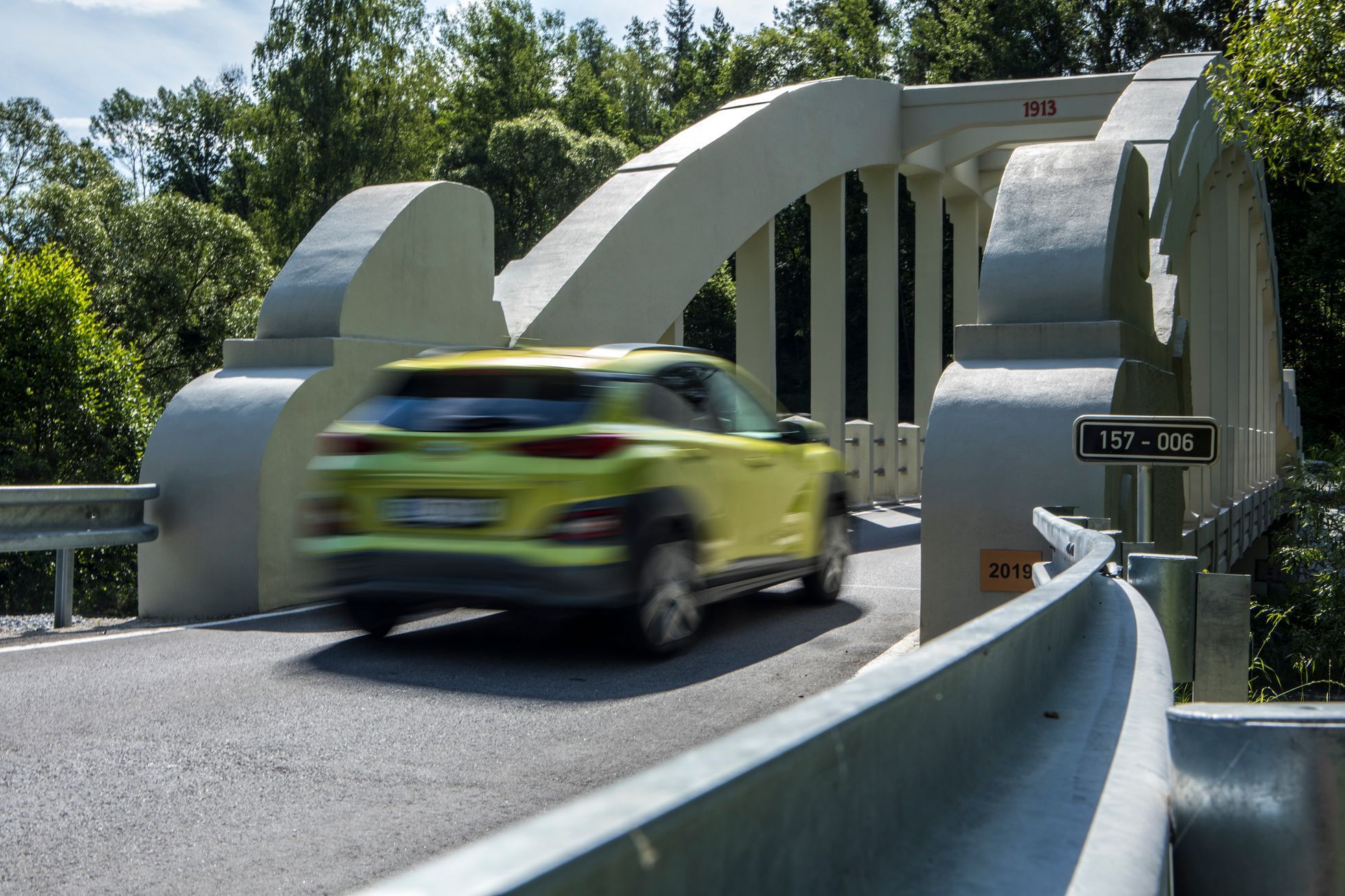 Hyundai Kona Electric cestopis 2020