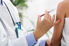 Doktore, poraďte: Jak se správně očkovat. "Žlutou zimnici hlídá vakcinační komando"