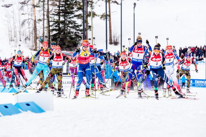 SP v Canmore, hromadný start Ž: start