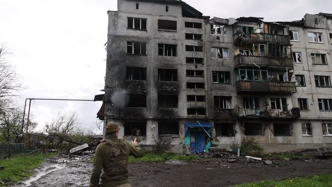 „Hledáme, útočíme, ničíme.“ Ukrajinská letecká průzkumná jednotka brání Bachmut