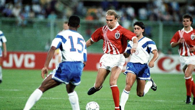 Gerhard Rodax na fotbalovém MS 1990 v Itálii.