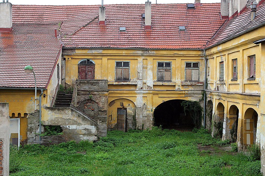 Pražské památky ohrožené