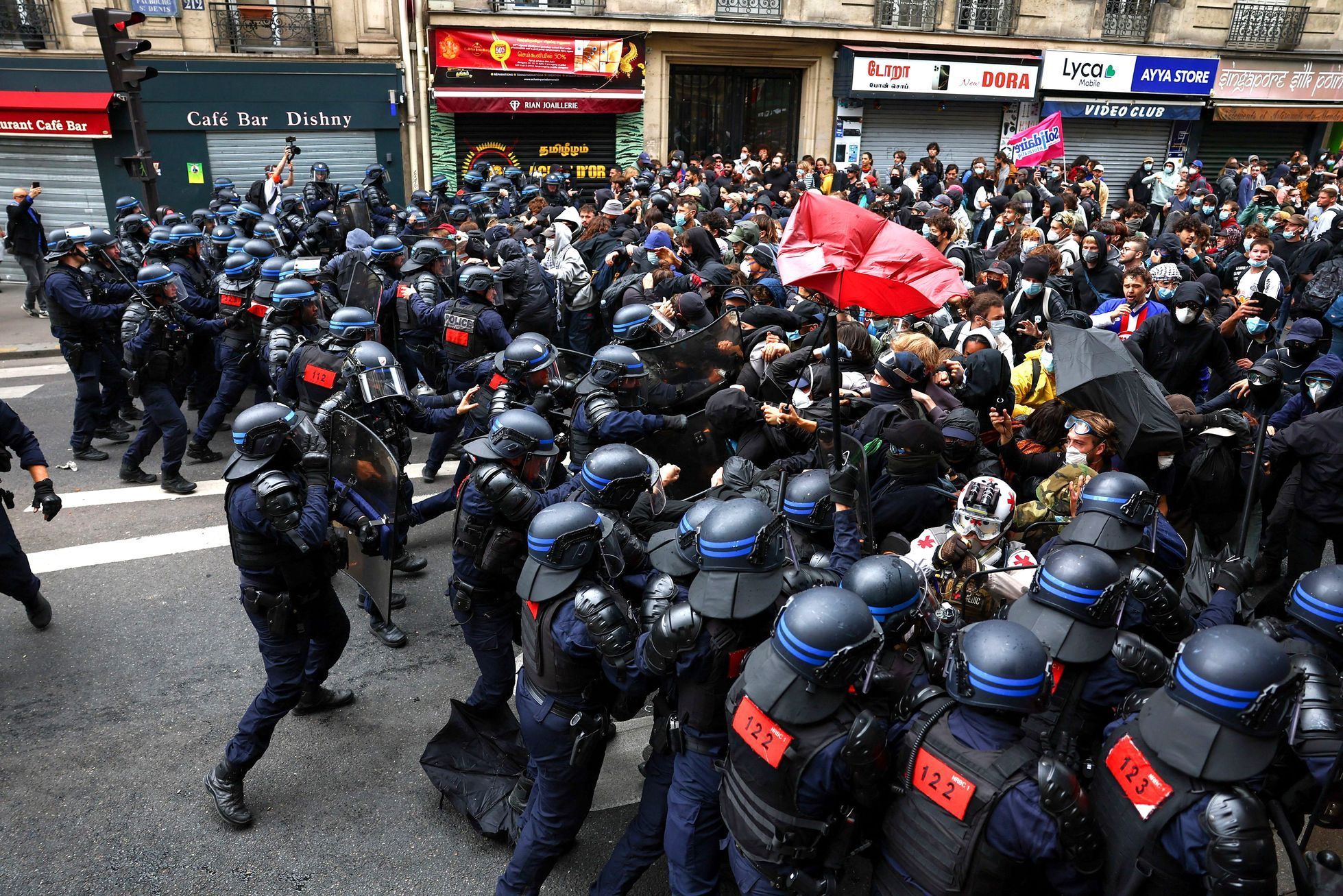 Francie, protesty, Macron, vláda, nepokije, demonstrace,