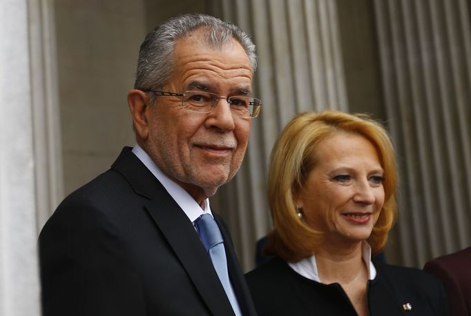 Alexander Van der Bellen a předsedkyně rakouské Národní rady Doris Buresová.