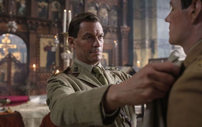 Dominic West jako Dudley Clarke.