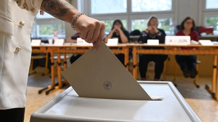 Volby by vyhrálo ANO, ODS je druhá. SPD, Motoristé, KSČM a Piráti mají stejně
