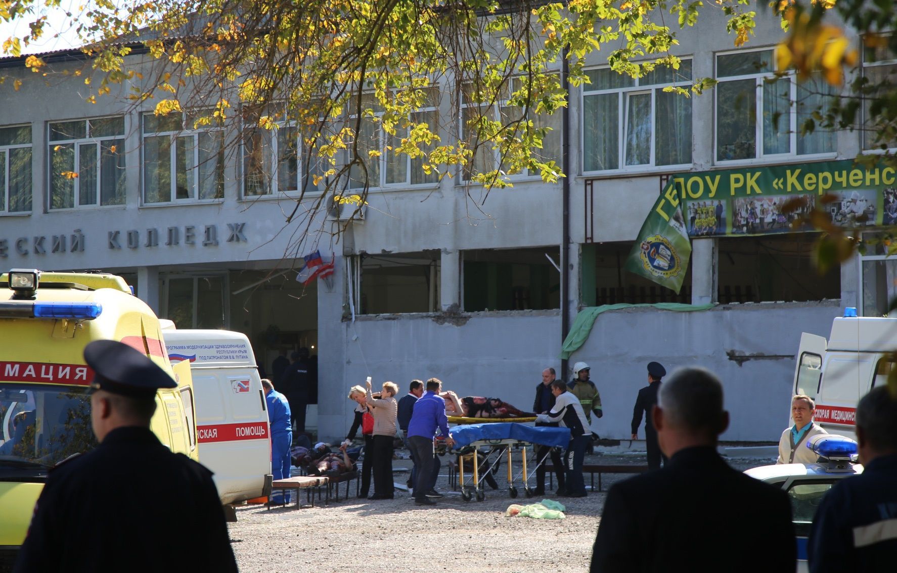 Situace na škole v Kerči na Krymu, kde došlo k výbuchu.