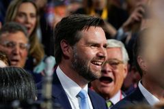 Proměna J. D. Vance. "Křupan" z hor Trumpa srovnával s Hitlerem, teď mu má krýt záda