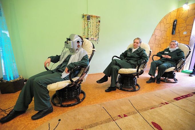 Ivanovo Region prison colony for convicted women IVANOVO REGION, RUSSIA. APRIL 25, 2012. Convicted women in a relaxation room at Women's Prison Colony No3 of the Ivanovo Region branch of the Russian Federal Service of Execution of Sentences (UFSIN).