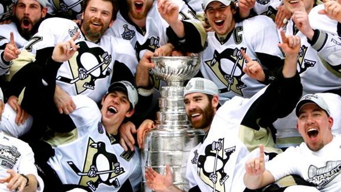 Pittsburgh slaví vítězství ve Stanley Cupu.