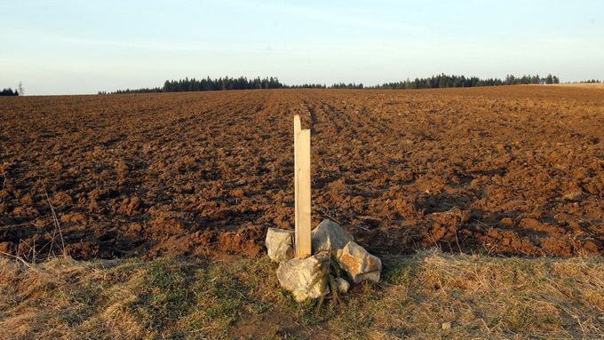 Dobronín se uvolil pohřbít  mrtvé. Klade si však podmínky.